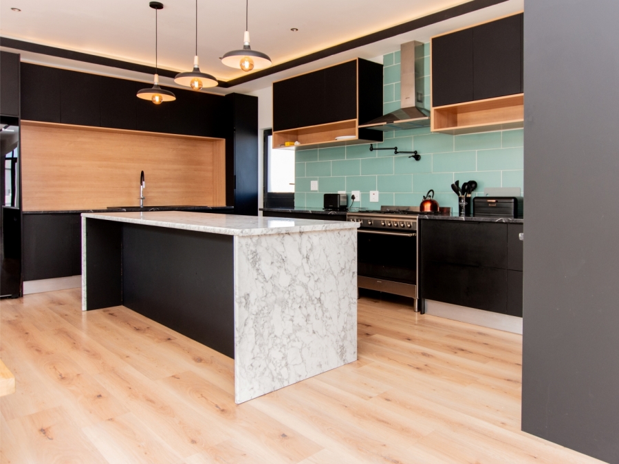 3 Bedroom Property for Sale in Sandy Point Western Cape